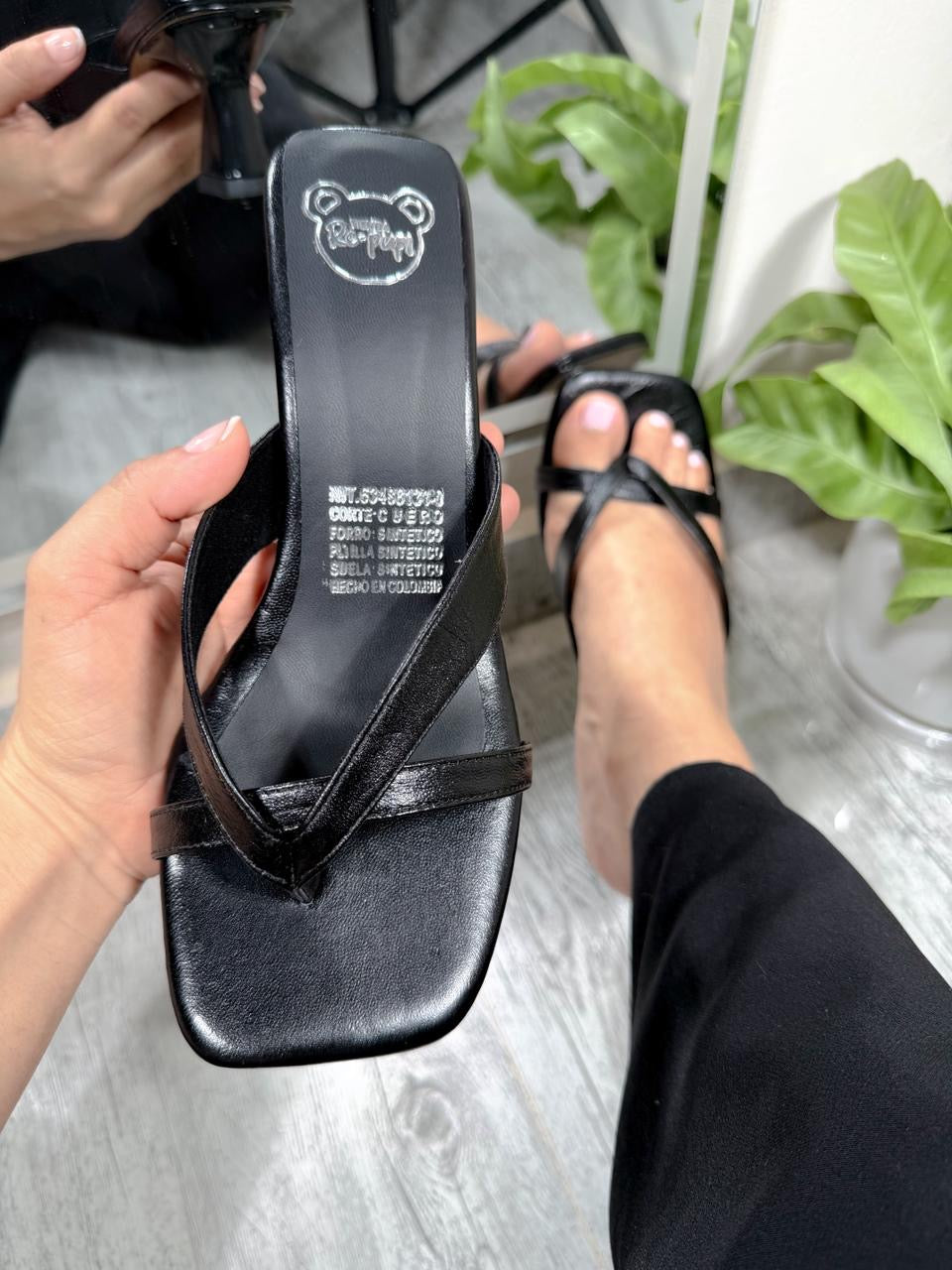 Tacón Tres puntadas