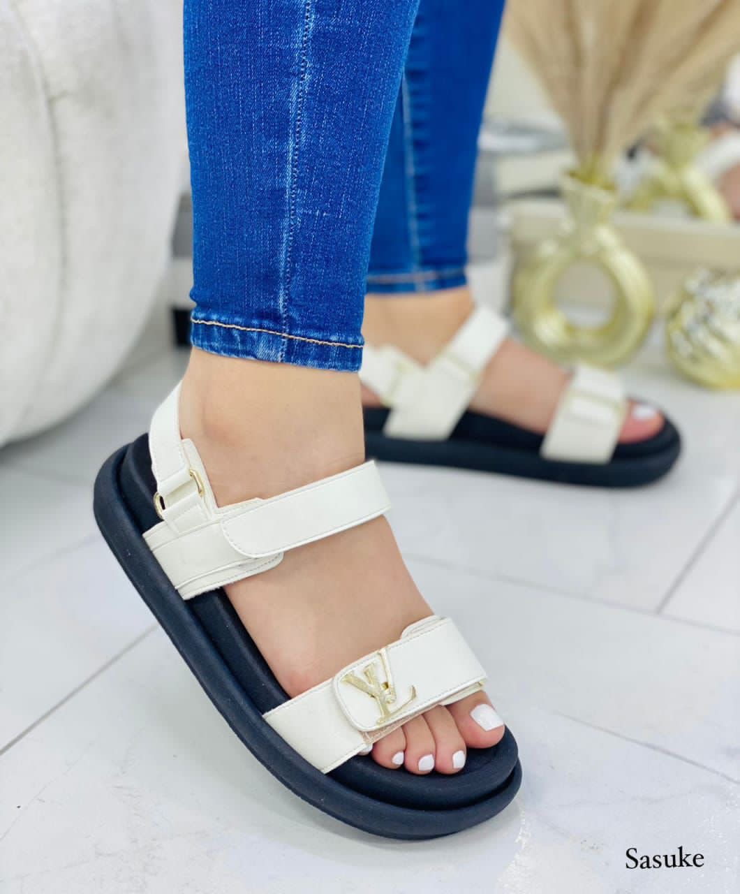 Sandalia tipo canoa, urban chic