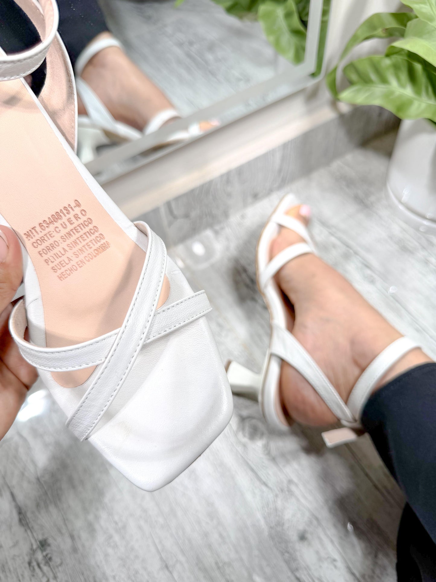 Sandalia de tacón Rynel