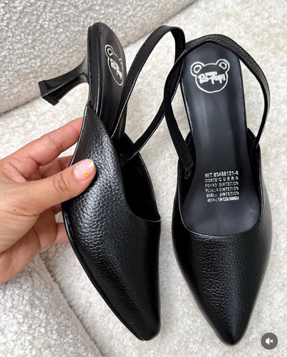 Stiletto negro ejecutivo