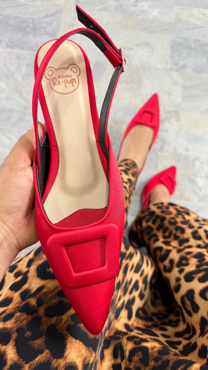 Stilettos Slingback en Satín Rojo 👠❤️